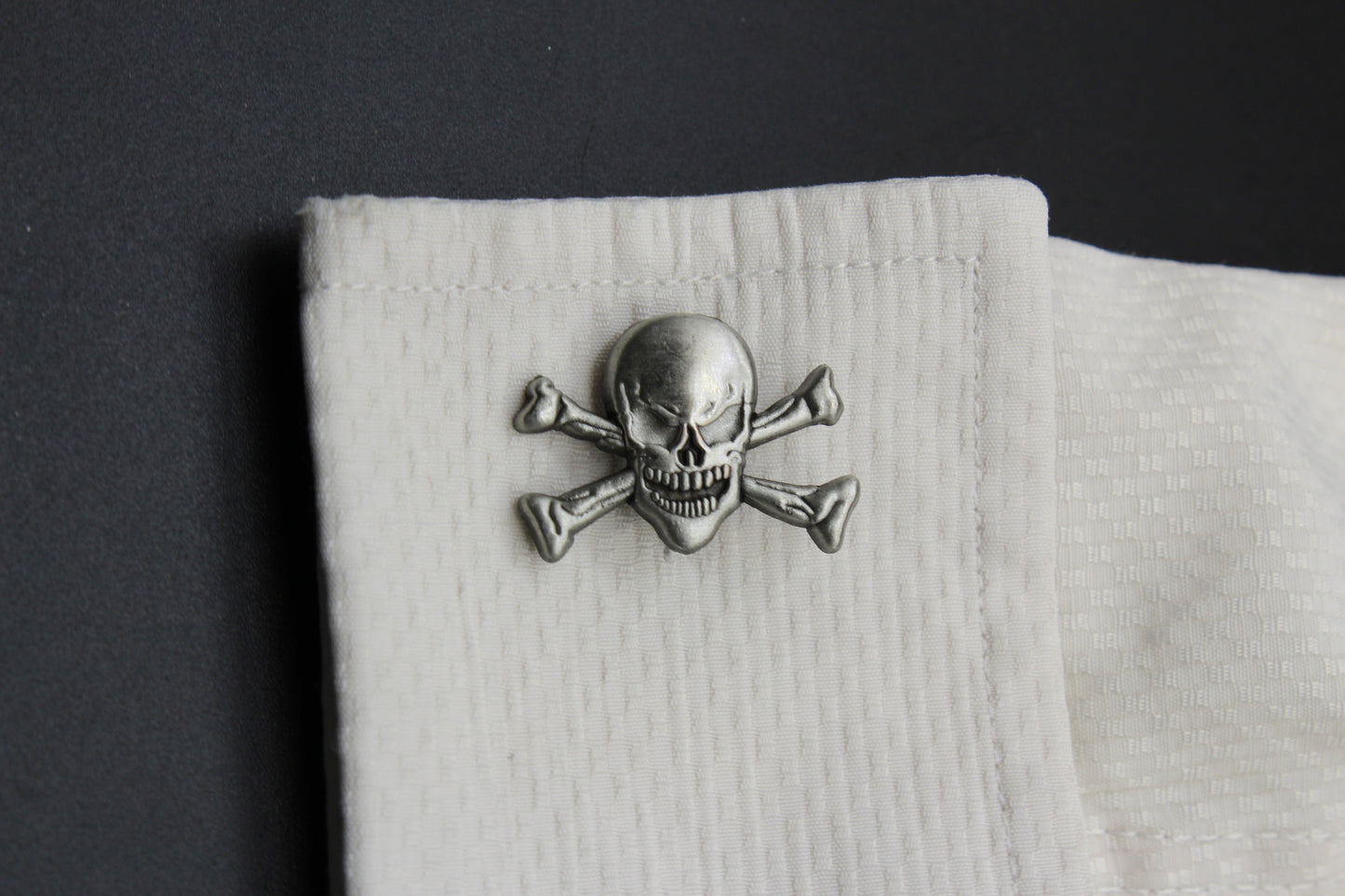 Skull Crossbones Pins