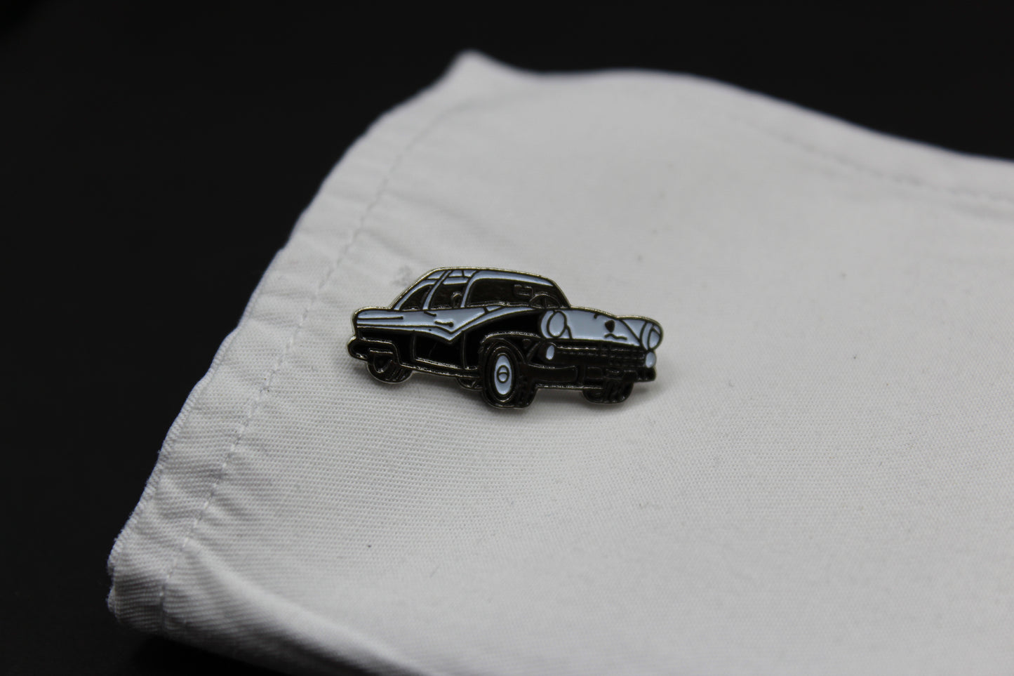 Ford Crown Victoria Pins